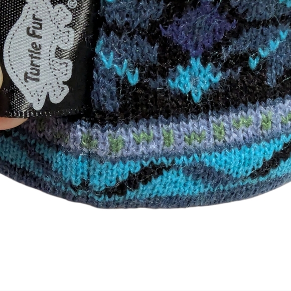 Turtle Fur Adult Beanie Blue Aztec Winter Pom Ski Snowboard Lined Wool Hat Cap - Picture 6 of 8